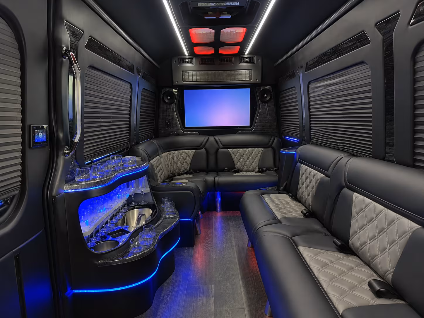 find the perfect transportation for your next airport transfer 5
