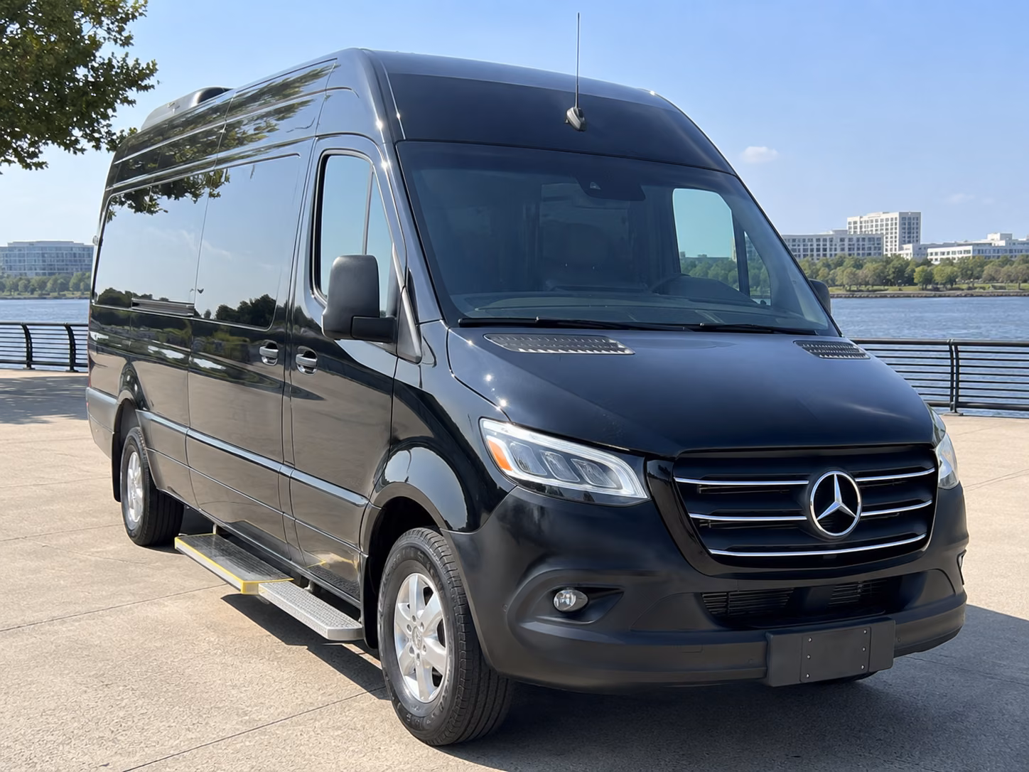 fullerton 12 passenger sprinter van
